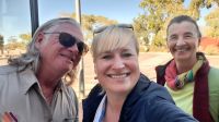 Rundreise Australien - Busfahrer David, Reisebegleiterin Franzi & Reiseleiterin Bettina
