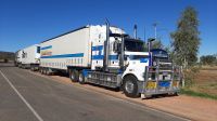 Rundreise Australien - Roadtruck im Outback