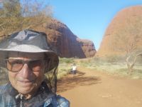 Kata Tjutas, mit Fliegenschutz