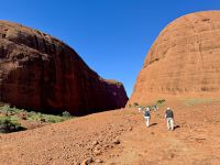 8. Reisetag – Kata Tjuta – Spaziergang in die Walpa Gorge