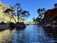 10. Reisetag – Ausflug in die West MacDonnell Ranges – Spaziergang zur Simpsons Gap