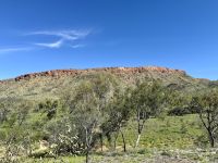 10. Reisetag – Bergkette der West MacDonnell Ranges bei Alice Springs