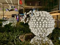 21. Reisetag – Zwischenstopp in Singapur – Lichtinstallation auf dem Changi Airport