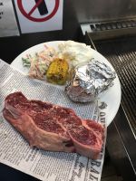 Grillen im Hotel-Uluru