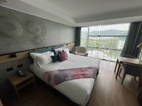 Hotel Crystalbrook Flynn in Cairns