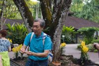 Singapur - Reiseleiter Alvin im botanischen Garten.jpg