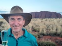 1 Glas Sekt am Uluru