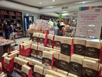 Busstopp an der Schokoladenmanufaktur  &ndash; &copy; Gunter Looß (Eberhardt TRAVEL)