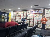 Vortrag über das Leben der Kinder im Outback &ndash; &copy; Gunter Looß (Eberhardt TRAVEL)