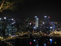 Blick vom Marina Bay Sands Hotel