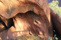 Höhlenmalerei am Uluru