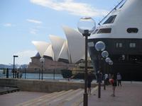 Blick auf die Hafenbucht beim Abendessen