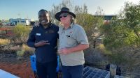 Rundreise Australien - Sonnenuntergang am Uluru im Outback