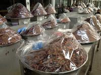 217 Dattelmarkt in Abu Dhabi &ndash; &copy; Patrick Fritzsche (Eberhardt TRAVEL)