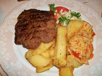 Mostar, Abendessen, Pljeskavica