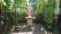 086_Botanischer Garten in Baltschik - Altar