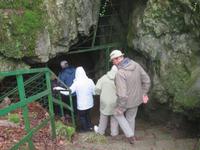 Abstieg in die Höhle