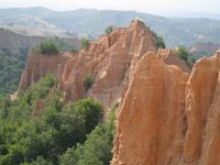 Sandpyramiden auf dem Weg zum Roshenkloster