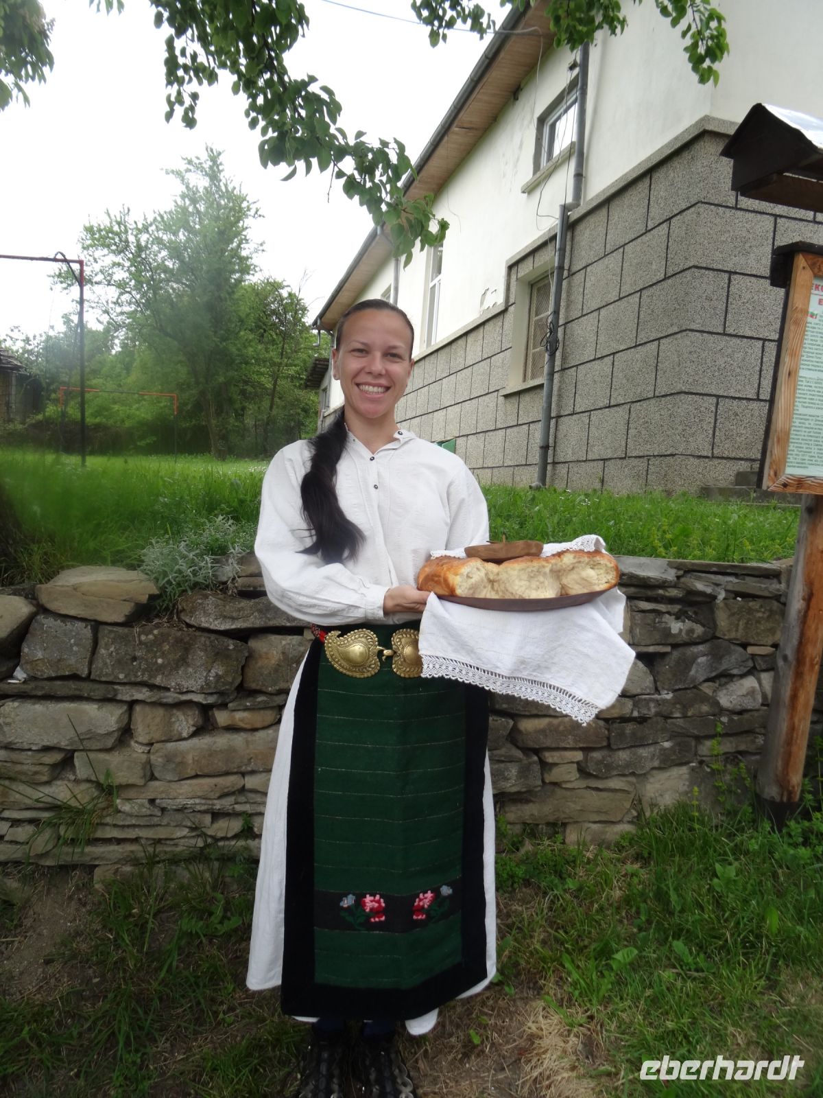 In Sabotkovtsi werden wir mit Brot und Salz empfangen