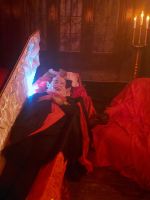 2025_BG-RU_Schößburg Draculas  warme Hand