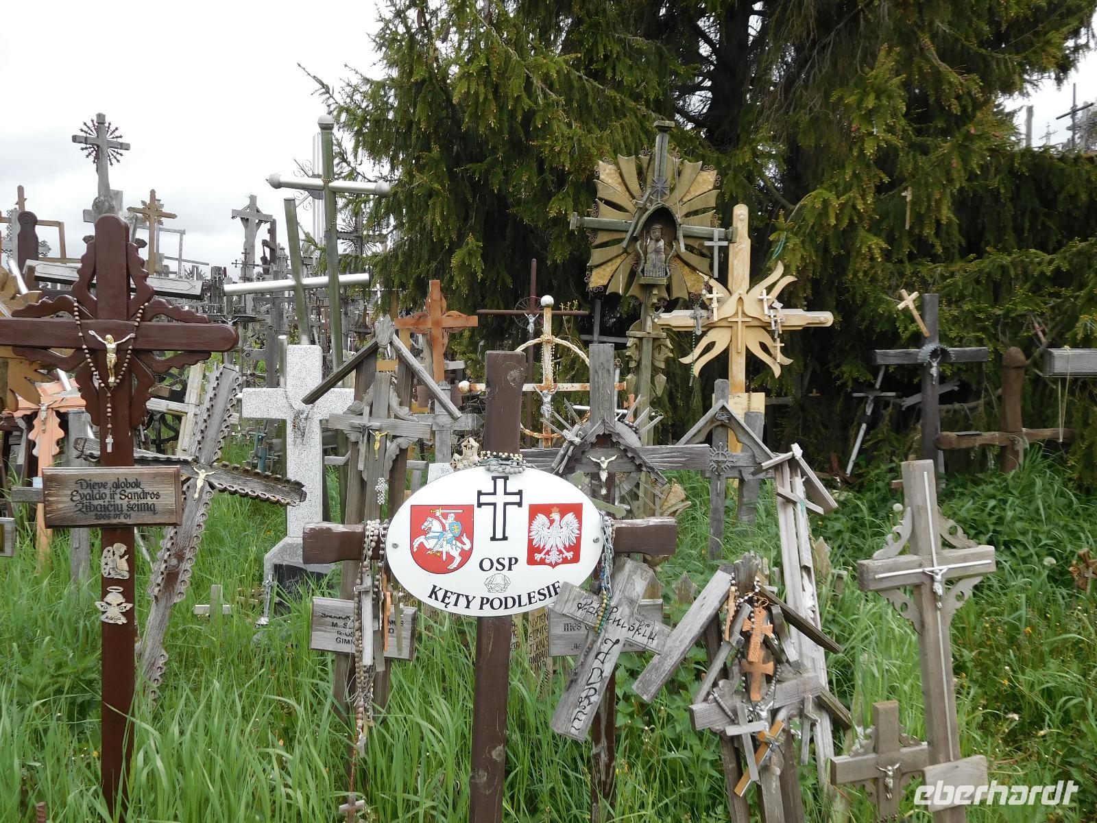 Litauen_Schaulen_Berg_Kreuze (1)