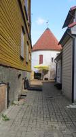 ...zum roten Turm in Pärnu