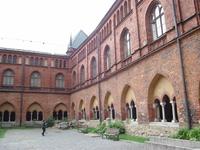 Riga: Kreuzgang zum Dom