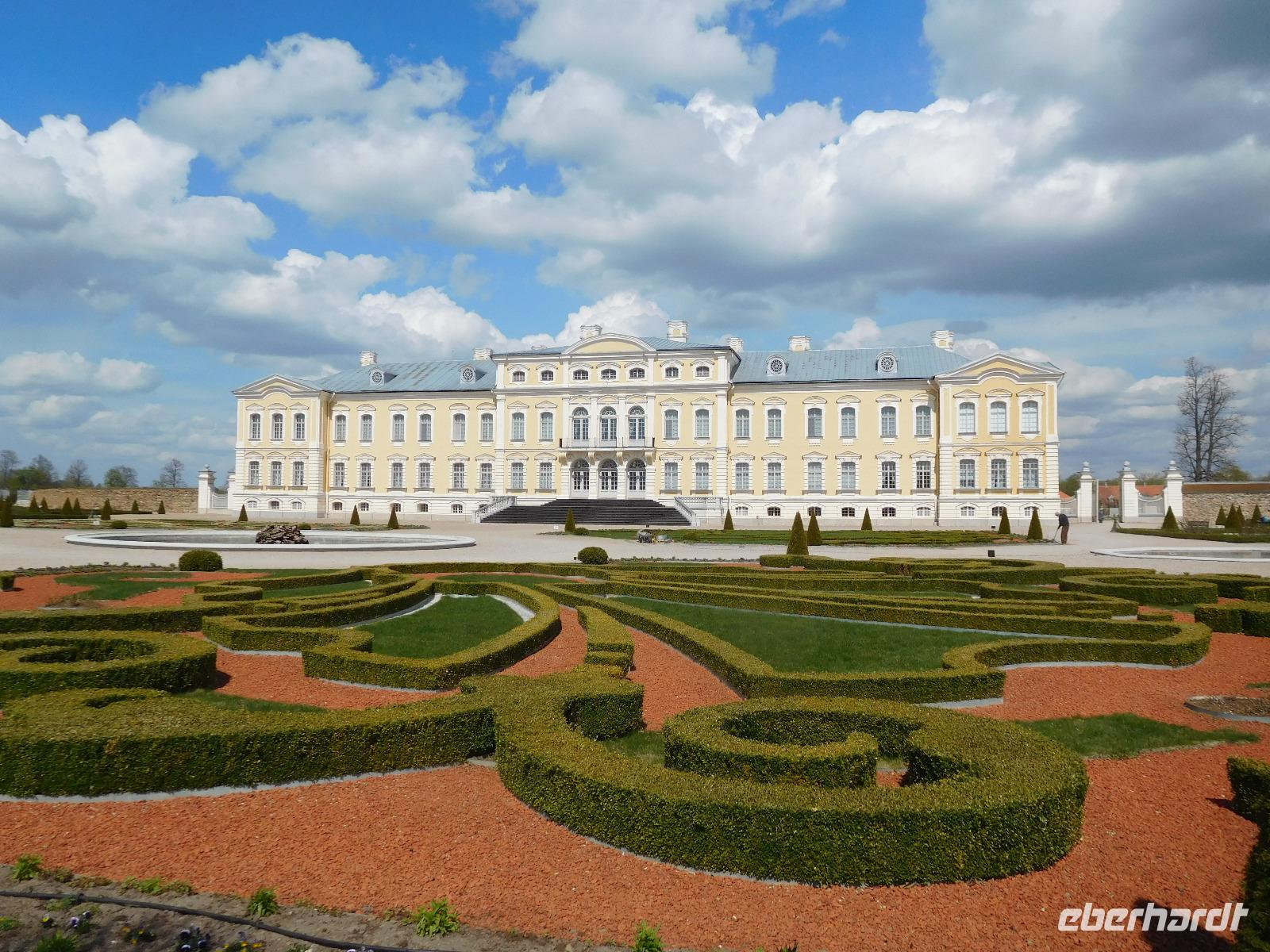 Lettland_Kurland_Rundale_Garten