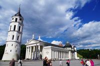 Vilnius - Glockenturm und St.-Stanislaus- Kathedrale