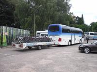 Litauischer Reisebus mit den Trekkingrädern