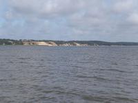 Blick vom Katamaran auf die Kurische Nehrung (Sanddünen)