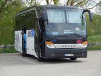  Unser geräumiger Reisebus