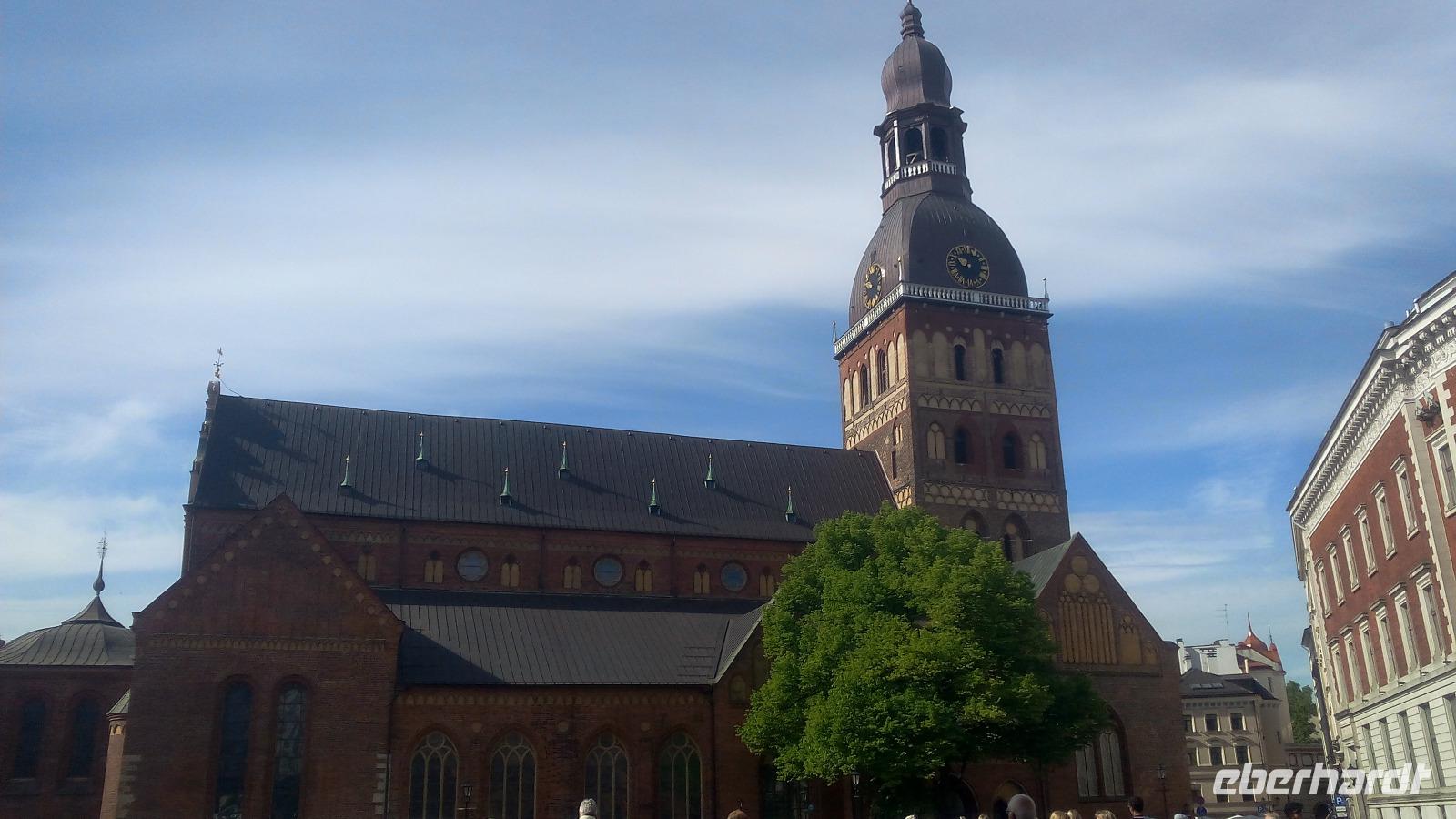 Riga, Domplatz mit Dom