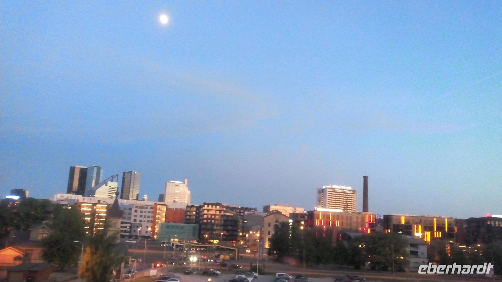 Tallin, Blick auf die Stadt gegen 22.00 Uhr