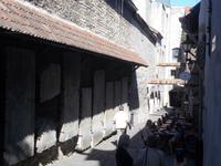 DSCN1092 Katharinengang mit Grabplatten