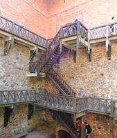 Litauen - Trakai - Treppenaufgänge in der Hauptburg