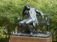 Russland_Puschkin_Katharinenpalast_Puschkindenkmal (2)