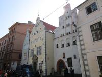 Die drei Brüder in Riga
