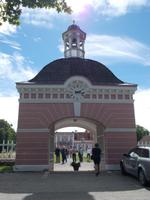 DSCN4003  Eingang Gutshof