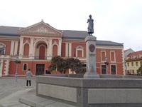 Klaipeda, Theater und Denkmal 