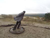 Kurische Nehrung, Denkmal von Jean Paul Sartre