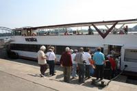 Auf zur Schiffsfahrt auf der Daugava in Riga