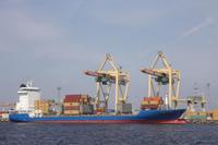 Schiffsfahrt auf der Daugava