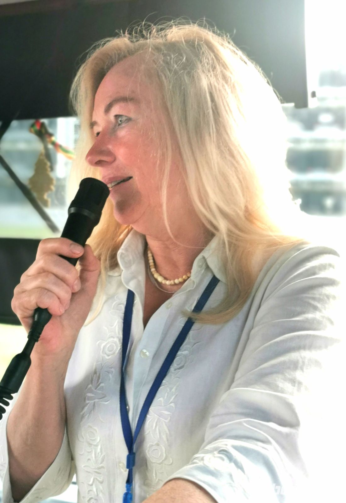 Unsere Reiseleiterin Romualda empfängt uns in ihrer Heimat Litauen