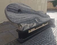 Pianoskulptur in Klaipeda