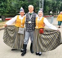 Wir sind begeistert von so vielen Trachten in Riga