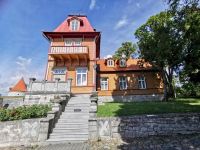 Liebevoll sanierte Holzvilla in Kuressaare 