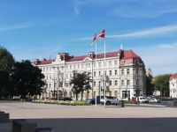 Gebäude des Grand Hotel Kempinski Vilnius.jpg