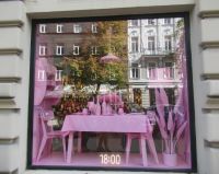 Riga - Schaufenster in rosa 