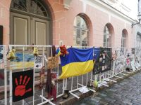 Tallinn - vor der Russischen Botschaft